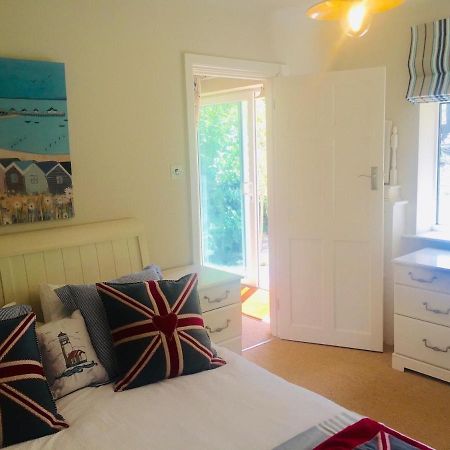 Chadham Pines Cottage Poole Extérieur photo
