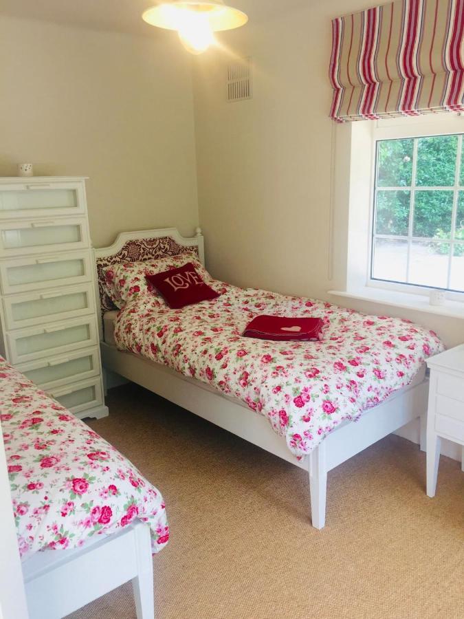 Chadham Pines Cottage Poole Extérieur photo